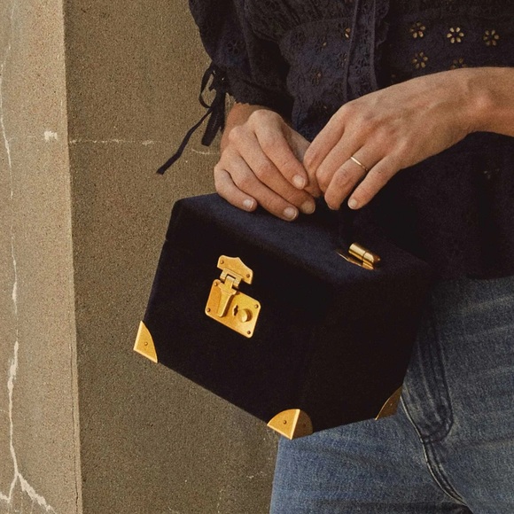 DOEN TESORO BAG -- BLACK VELVET BOX CLUTCH - Picture 1 of 10